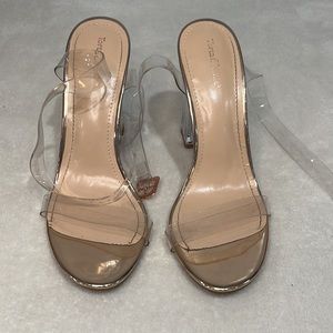 SZ 8 Ankle Strap Clear Chunky Heels
